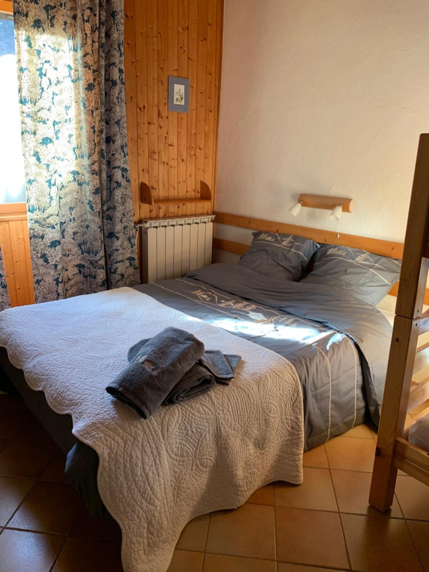 La Tourtette Bed & Breakfast Le Devoluy Exterior photo